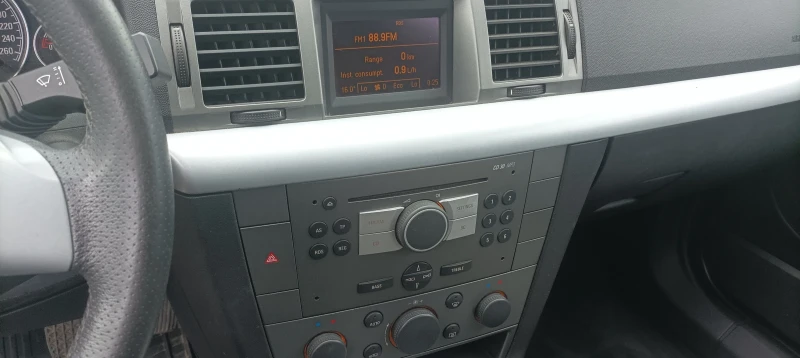 Opel Vectra 1.8 122 k.c., снимка 10 - Автомобили и джипове - 51896437