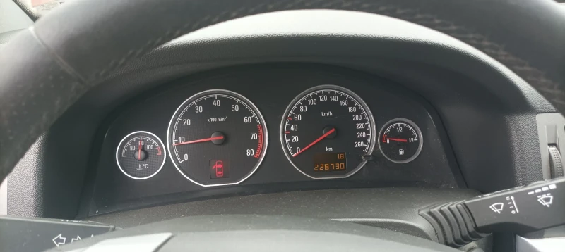 Opel Vectra 1.8 122 k.c., снимка 9 - Автомобили и джипове - 51896437