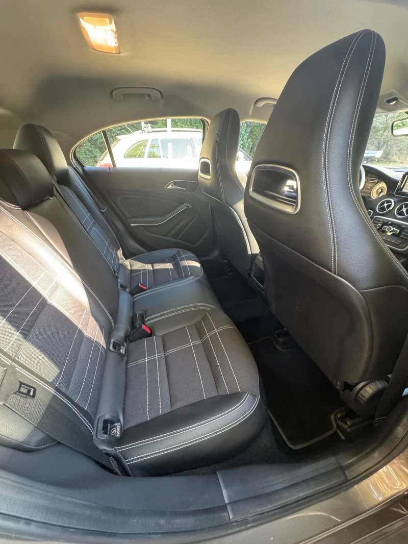 Mercedes-Benz A 180, снимка 12 - Автомобили и джипове - 52395898