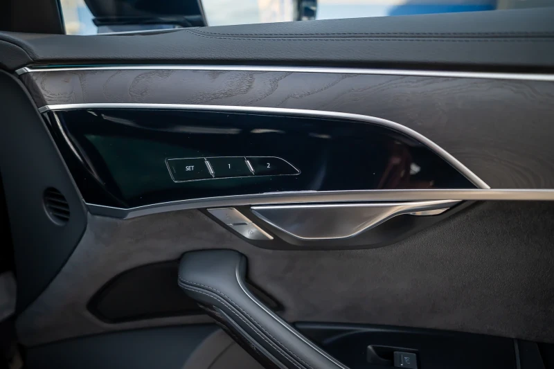 Audi A8 PANO B&O 360 ПЕЧКА 63000км ГАРАНЦИЯ 2028, снимка 15 - Автомобили и джипове - 52473196
