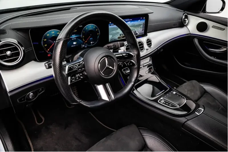 Mercedes-Benz E 300 Mercedes-Benz E 300dе AMG LINE , снимка 8 - Автомобили и джипове - 52695185