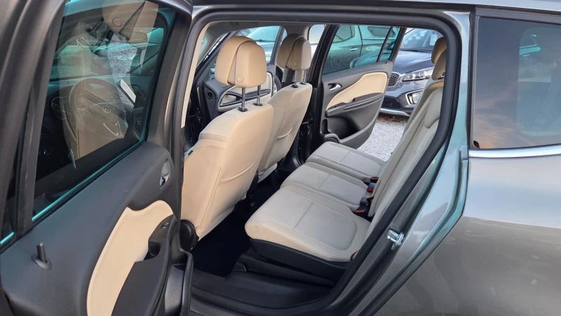 Opel Zafira 1.6 EcoM 6+ 1м., снимка 10 - Автомобили и джипове - 52528003
