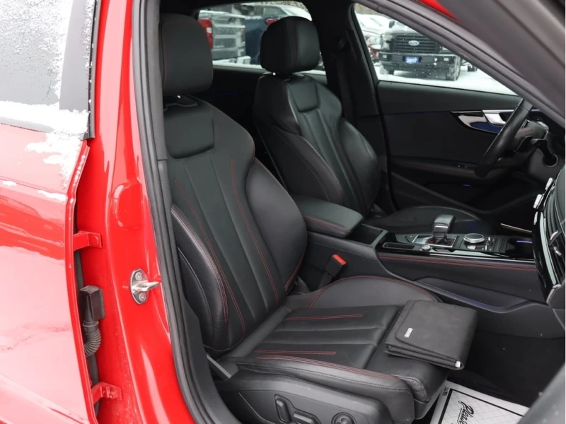 Audi A4 * TECH S LINE AWD CERTIFIED * AUDI MAINTAIN* CAMER, снимка 17 - Автомобили и джипове - 52842961