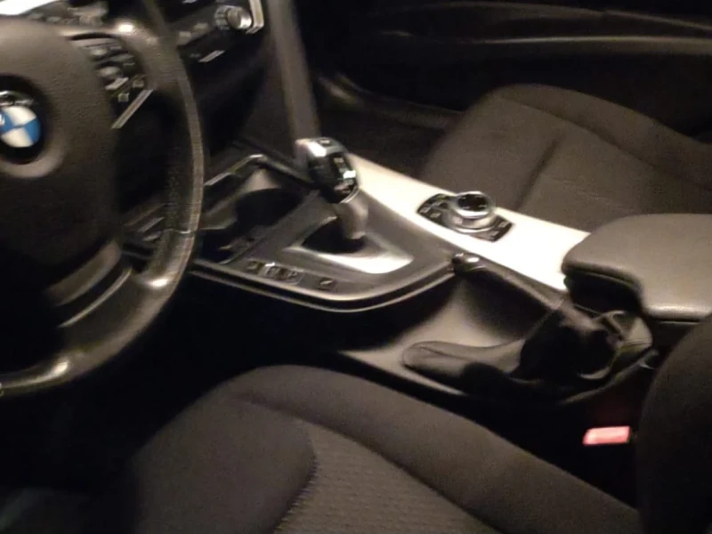 BMW 320, снимка 4 - Автомобили и джипове - 53234838