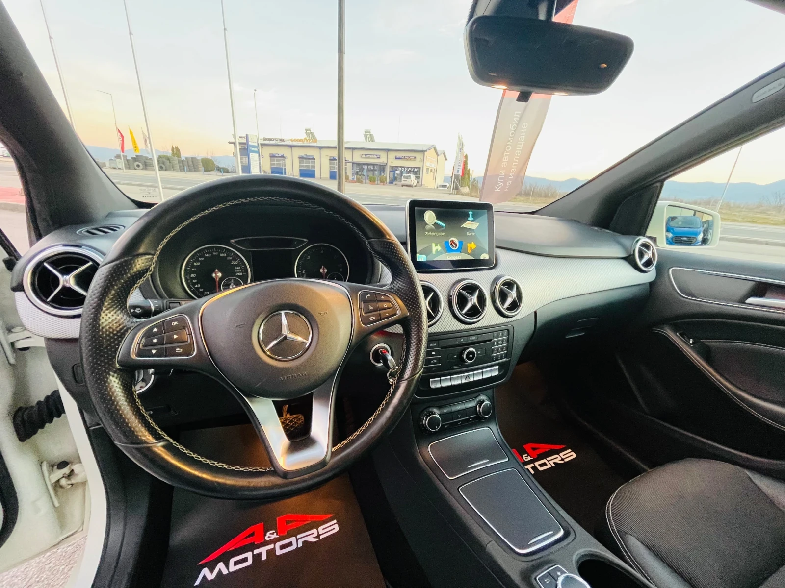 Mercedes-Benz B 200 4MATIC; Facelift; AMG Optic; Automat,  | Mobile.bg   11