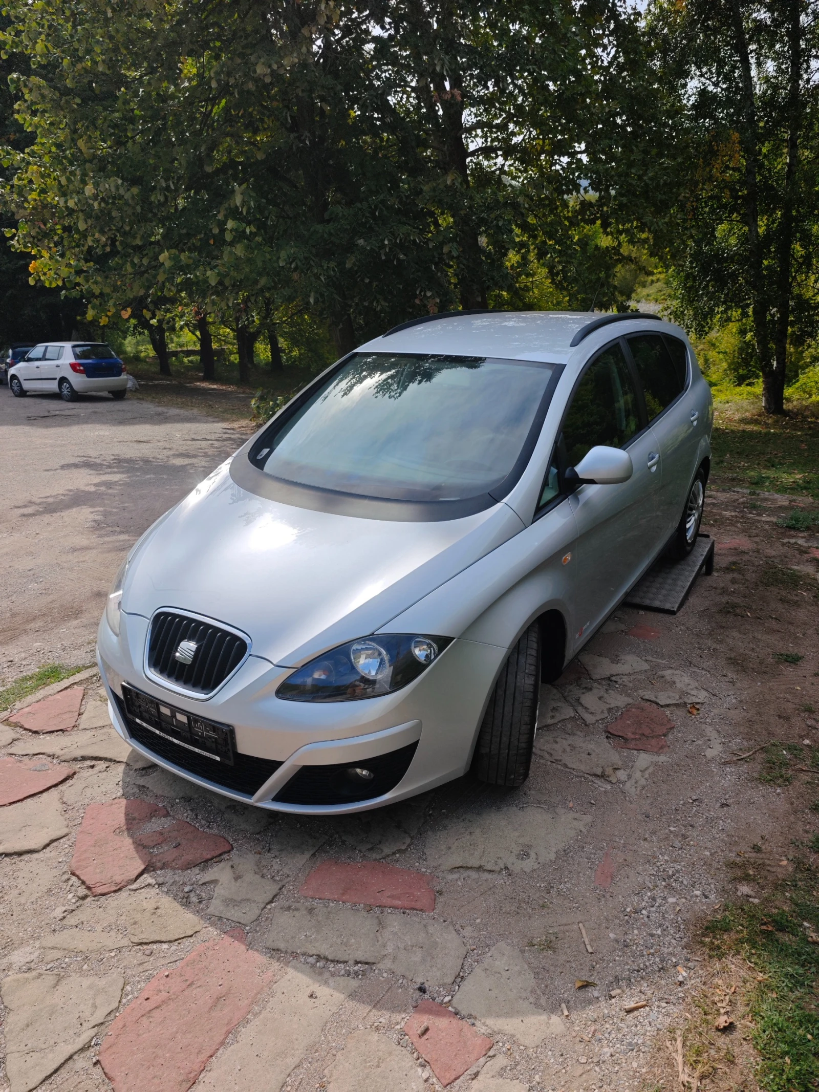 Seat Altea XL 1.6TDI 90к.с. - изображение 3