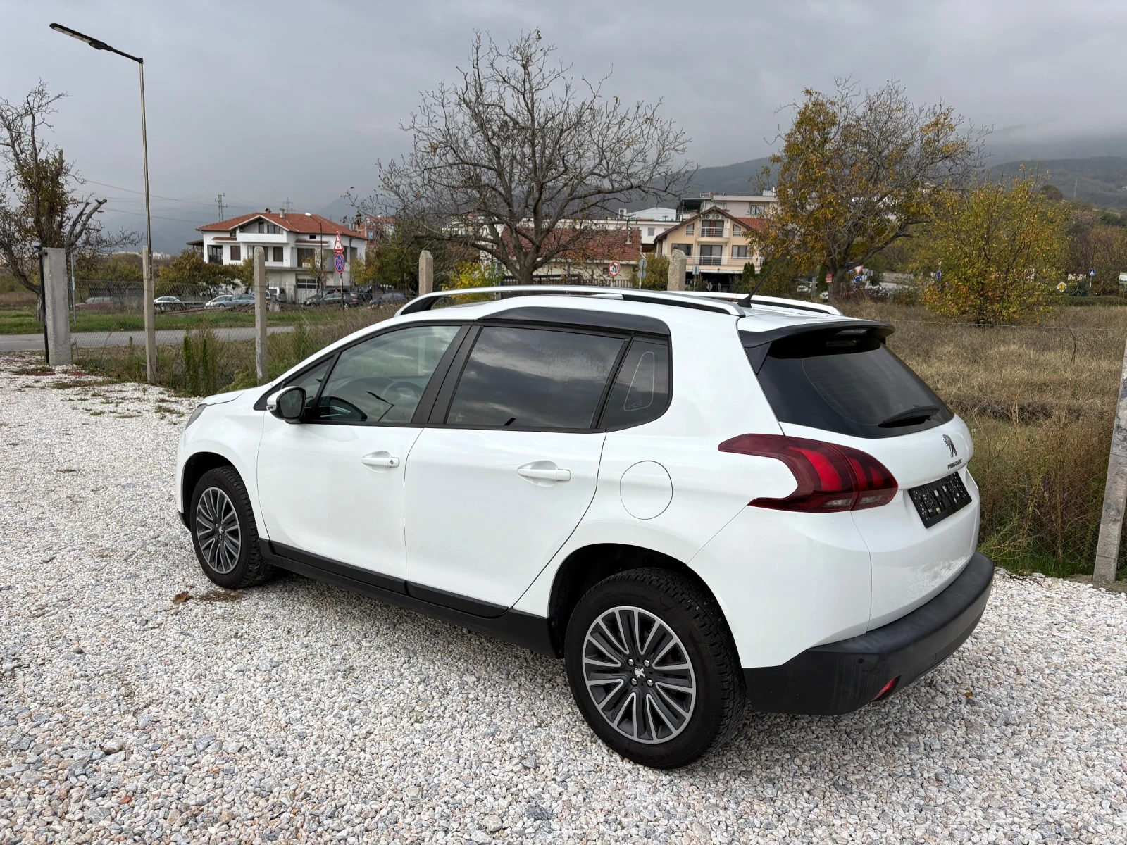 Peugeot 2008 1.6 HDI 2017 г. - изображение 6