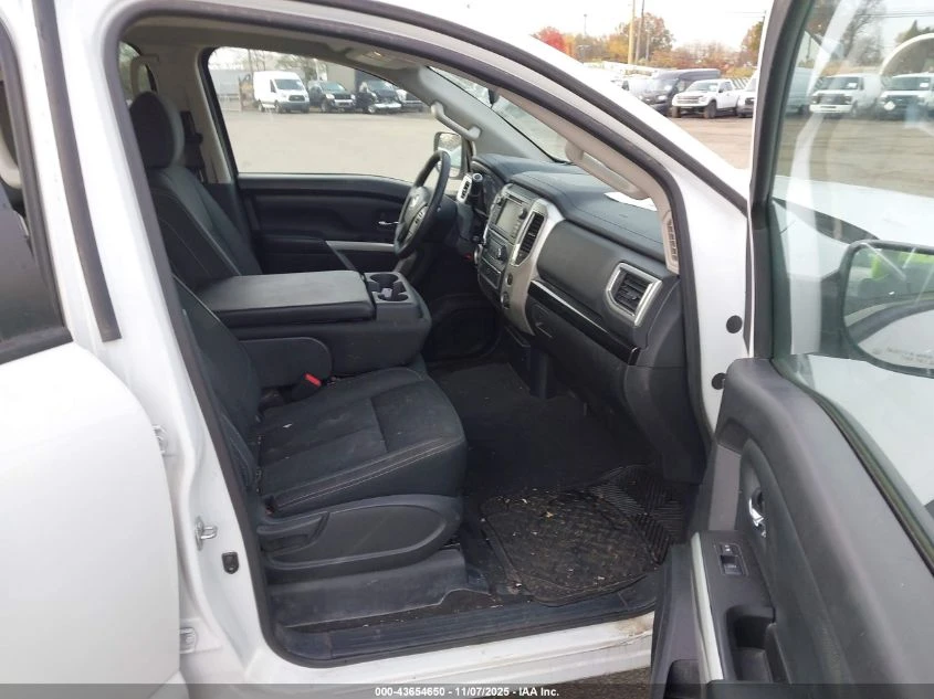 Nissan Teana 5.6L V-8 DI, DOHC, VVT, 390HP 4X2 Drive | Mobile.bg   10