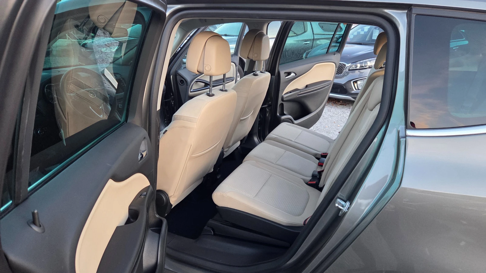 Opel Zafira 1.6 EcoM 6+ 1м. - изображение 10