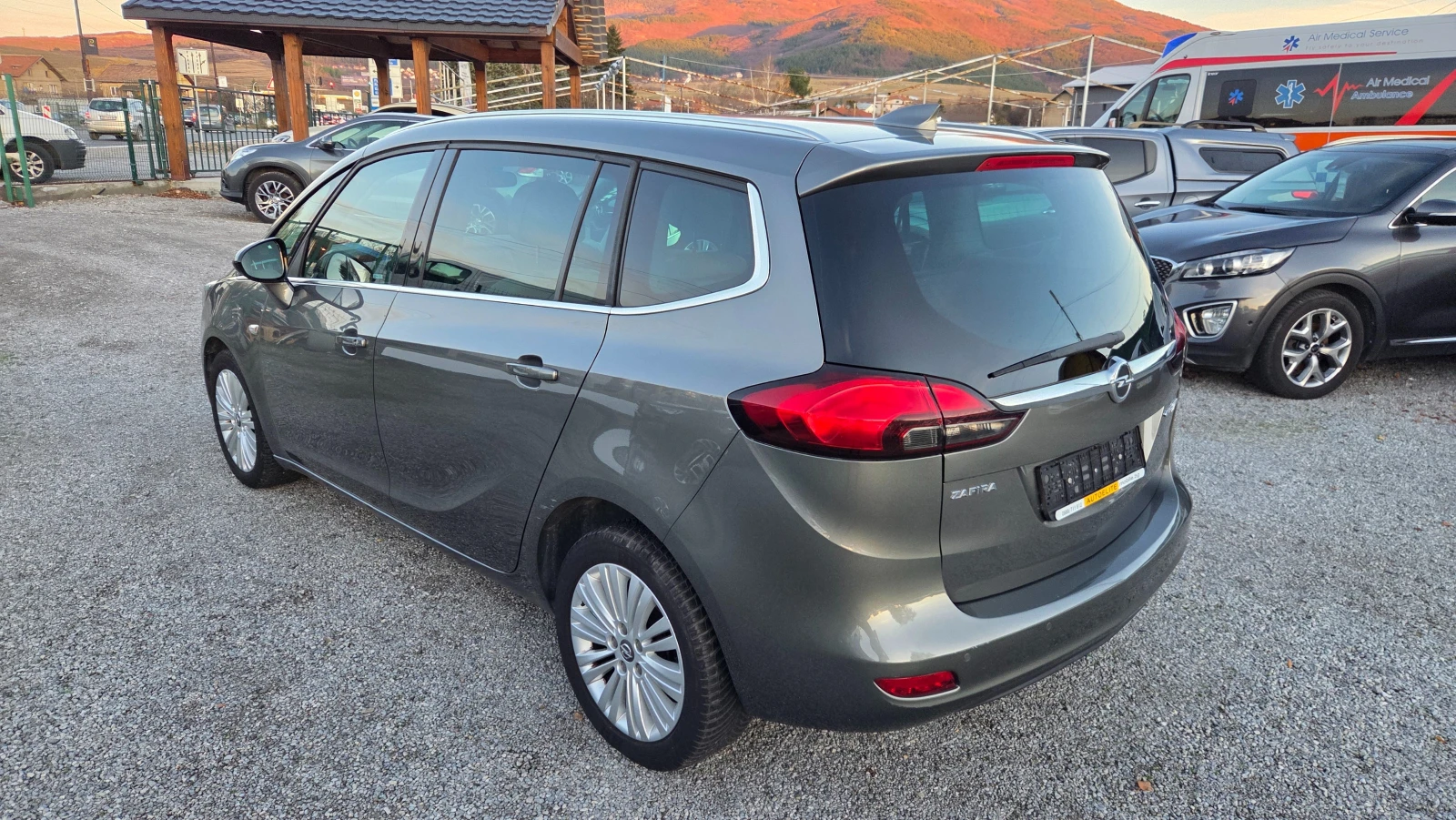 Opel Zafira 1.6 EcoM 6+ 1м. - изображение 4