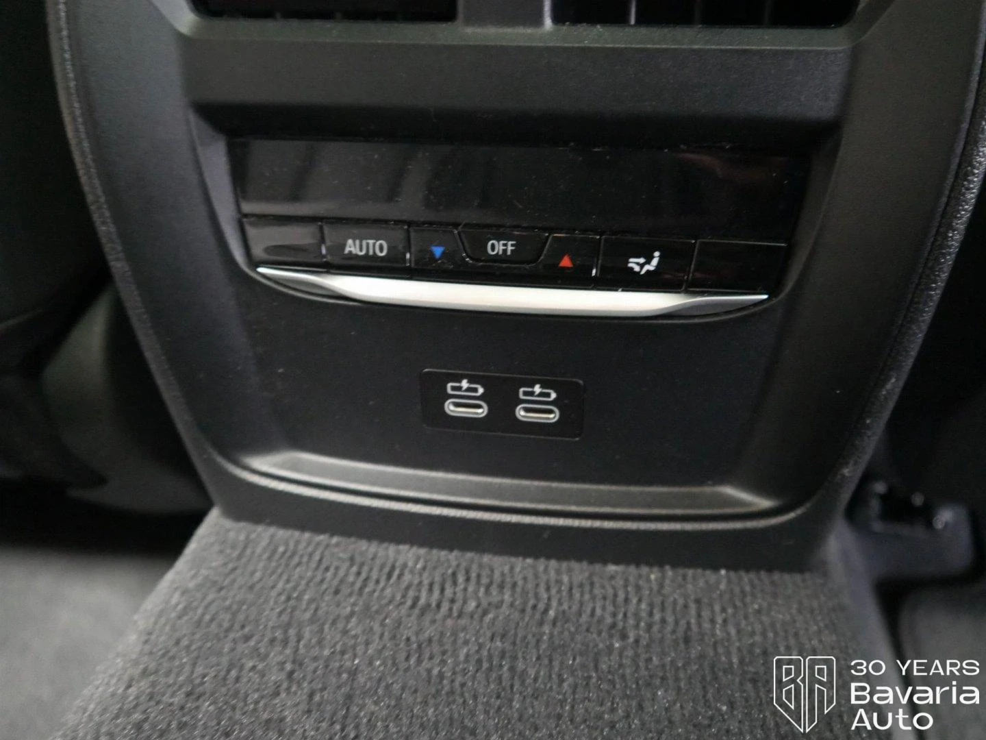 BMW 330 e xDrive Touring M Sport Paket Sportautomatic | Mobile.bg   16