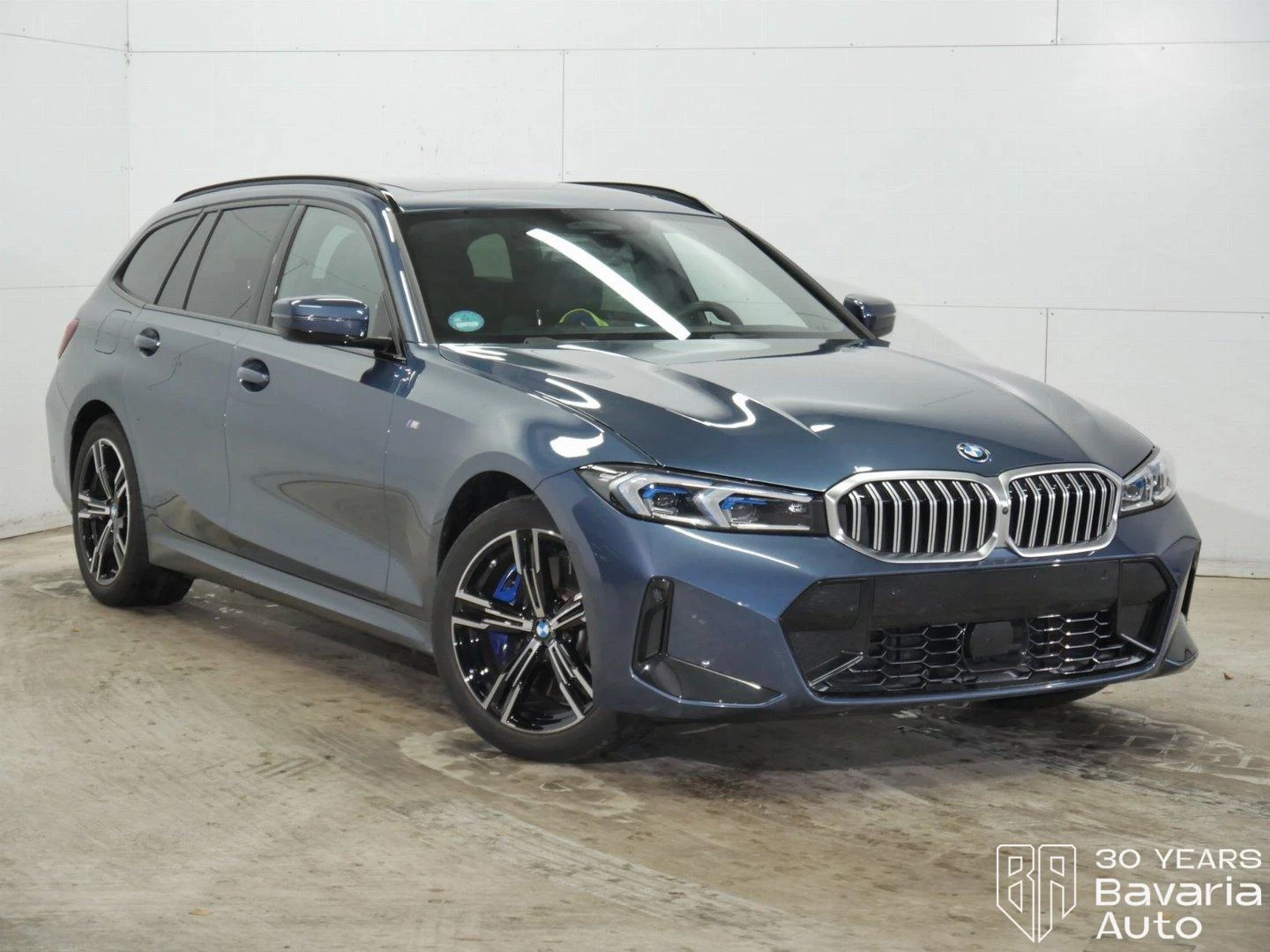 BMW 330 e xDrive Touring M Sport Paket Sportautomatic | Mobile.bg   4