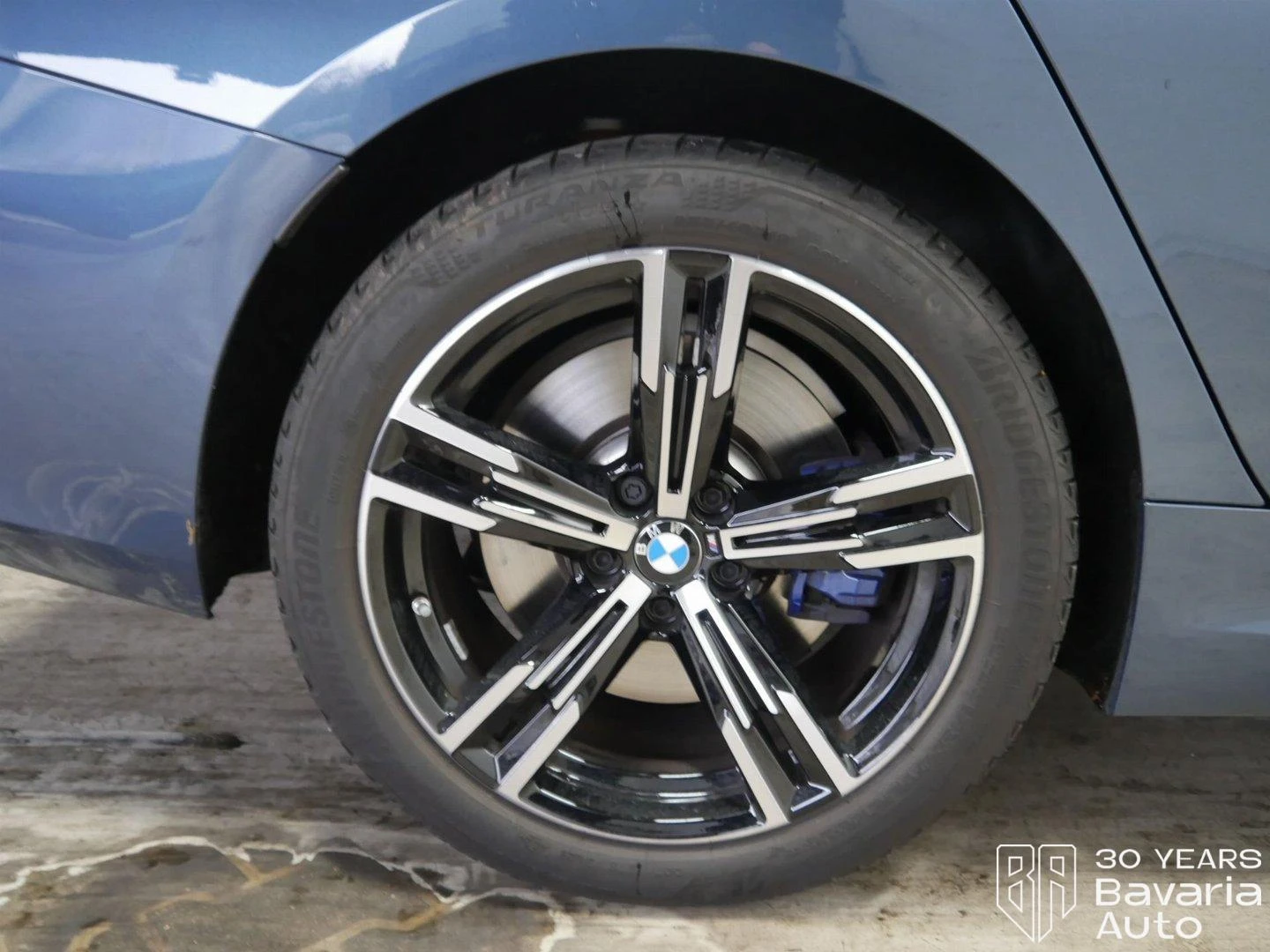 BMW 330 e xDrive Touring M Sport Paket Sportautomatic | Mobile.bg   17