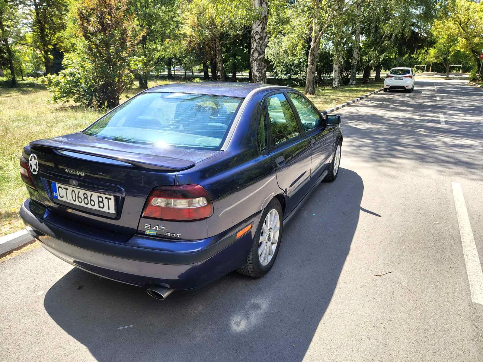Volvo S40 2.0T - изображение 5