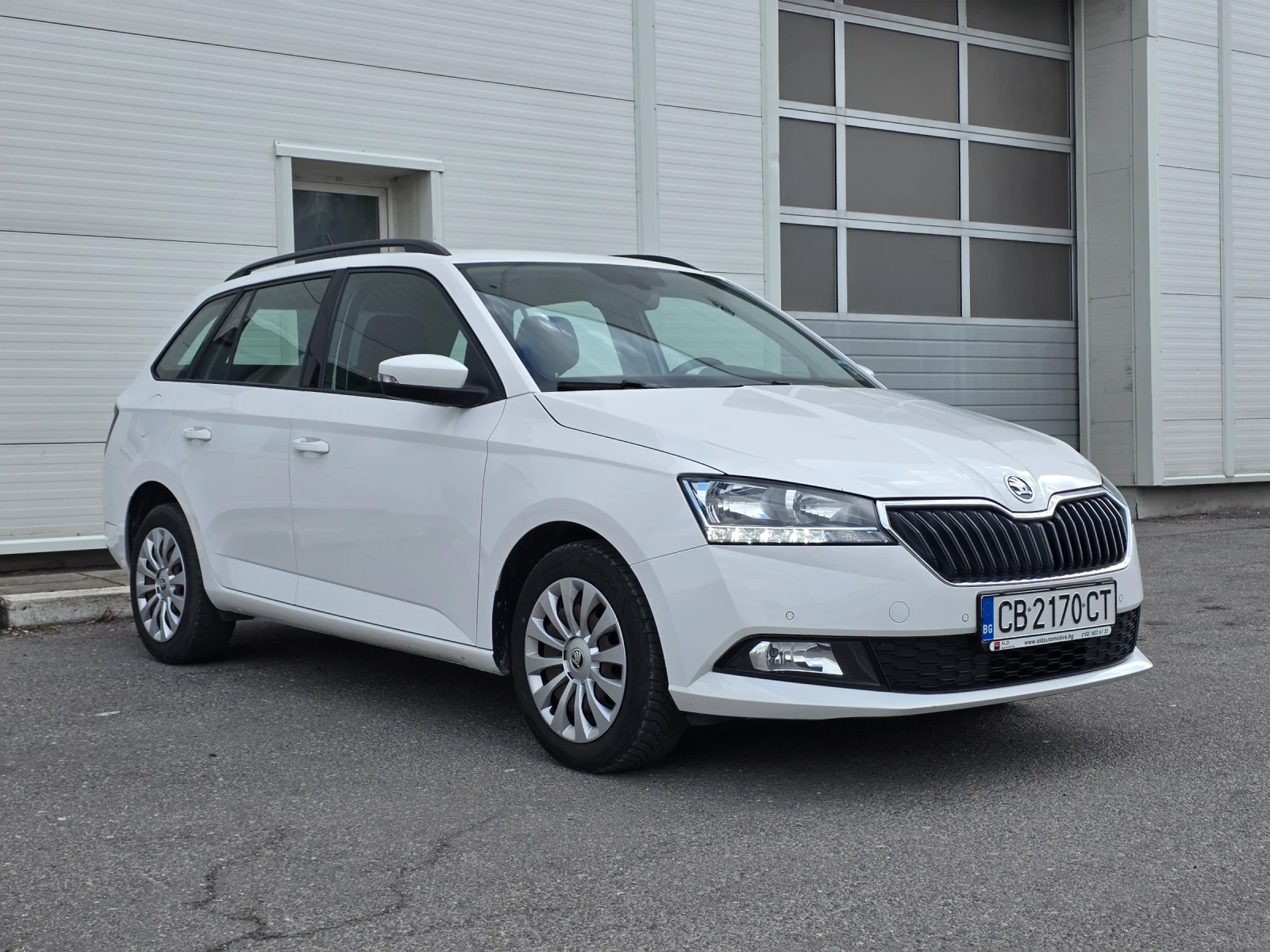 Skoda Fabia Selection 1.0 TSI Face от България* , снимка 4 - Автомобили и джипове - 53987243