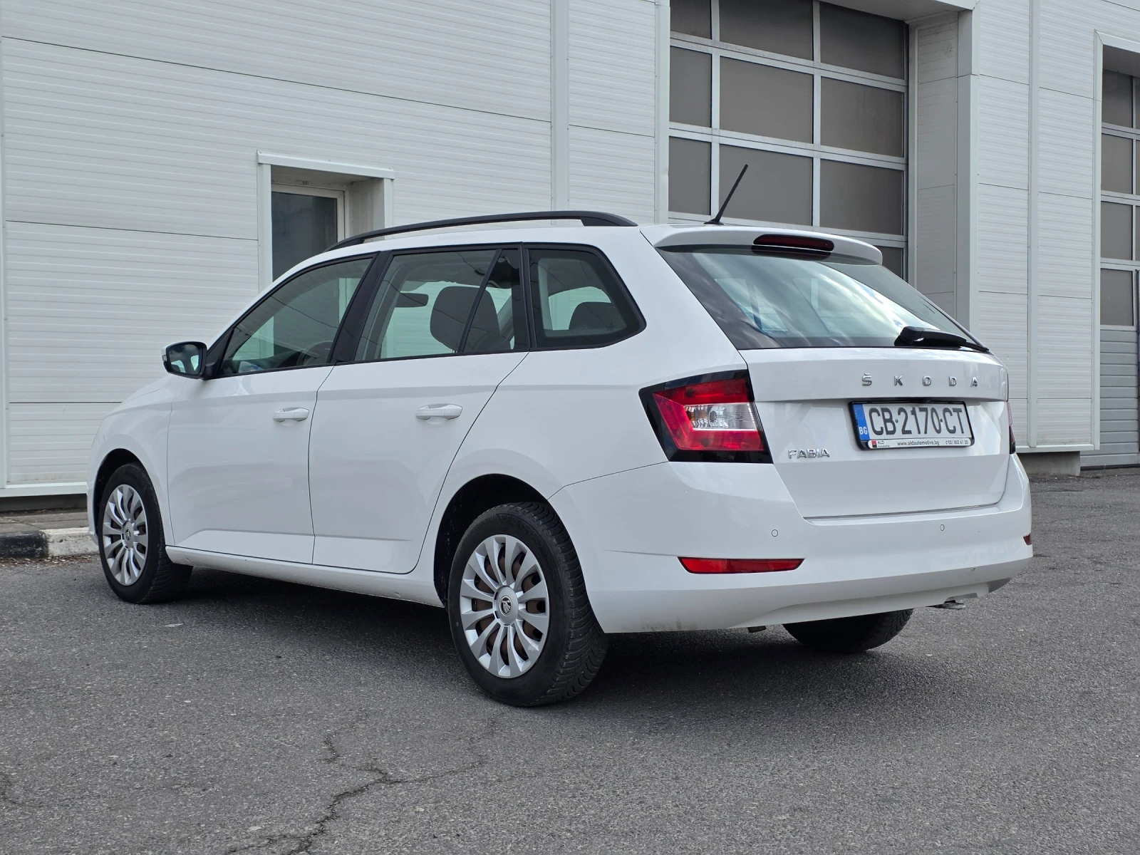 Skoda Fabia Selection 1.0 TSI Face от България* , снимка 8 - Автомобили и джипове - 53987243