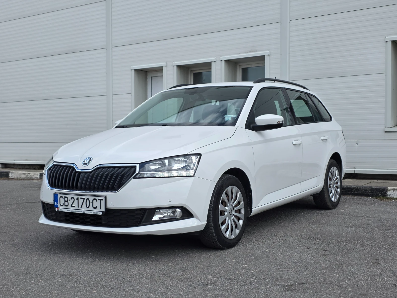 Skoda Fabia Selection 1.0 TSI Face от България* , снимка 2 - Автомобили и джипове - 53987243