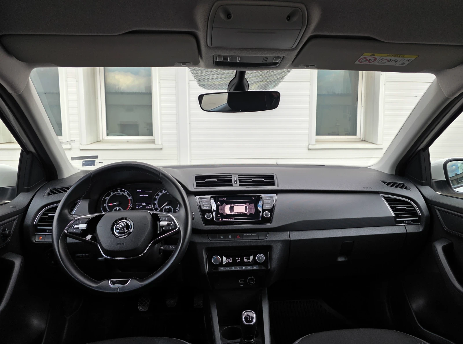 Skoda Fabia Selection 1.0 TSI Face от България* , снимка 12 - Автомобили и джипове - 53987243