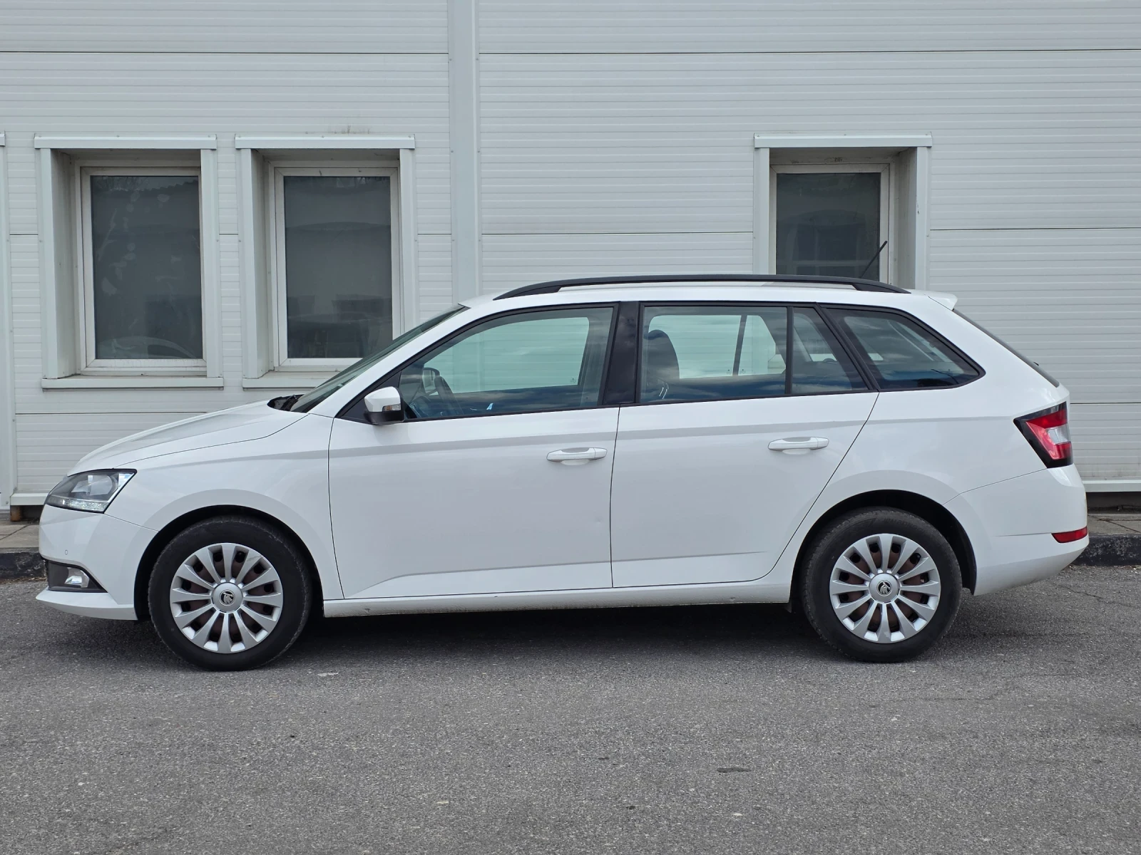 Skoda Fabia Selection 1.0 TSI Face от България* , снимка 9 - Автомобили и джипове - 53987243