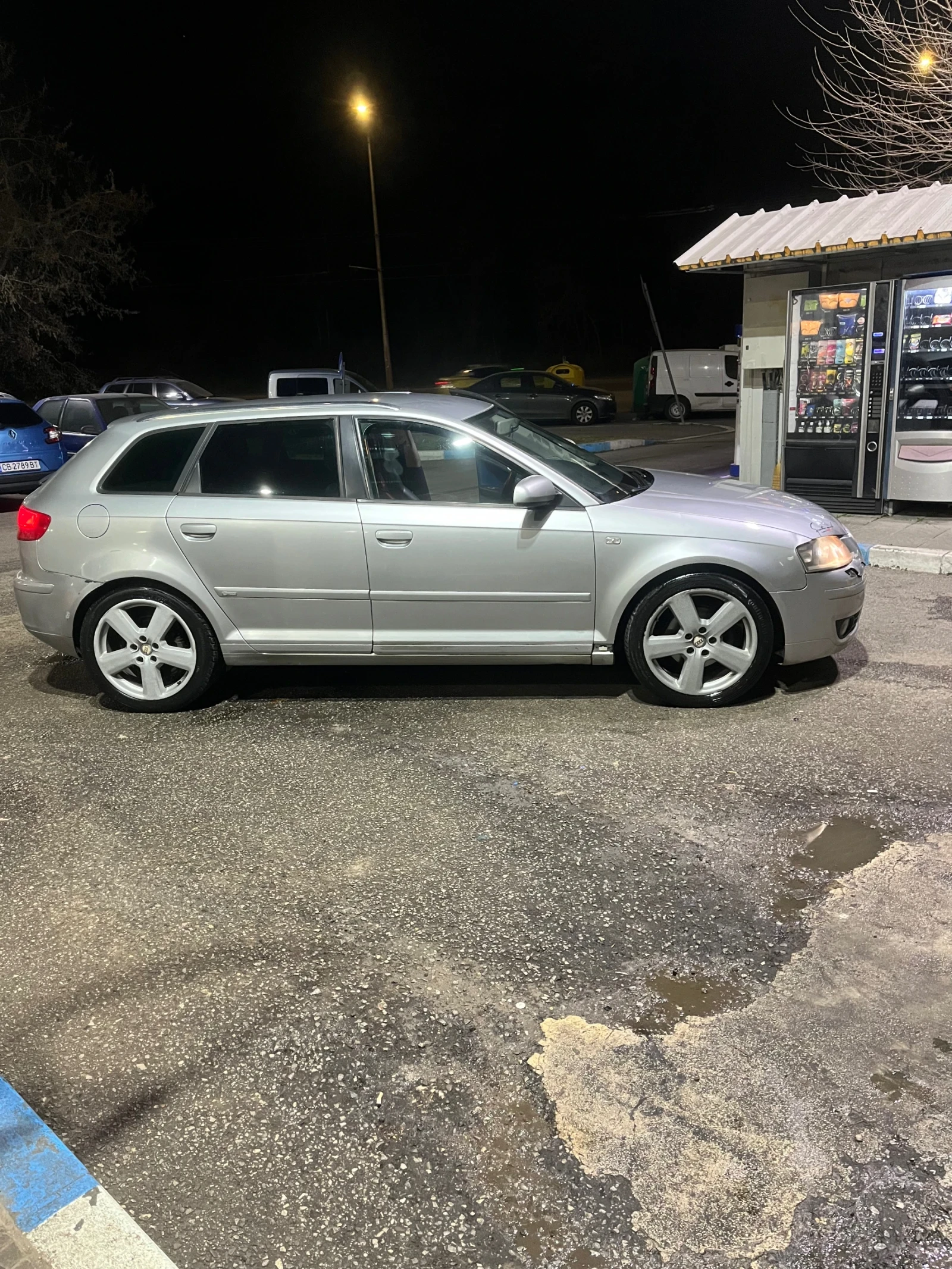 Audi A3 2.0 TDI, снимка 2 - Автомобили и джипове - 54115273
