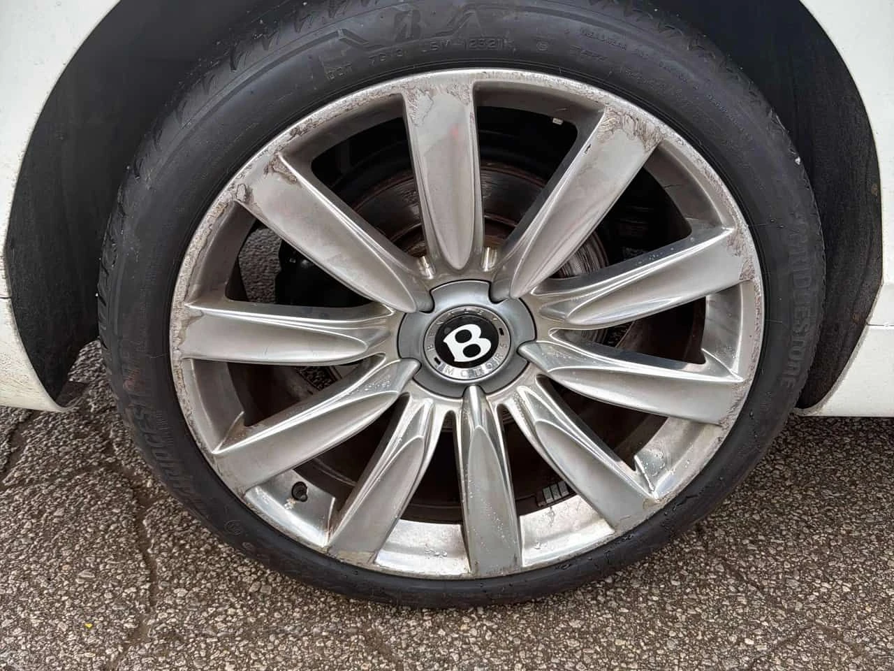 Bentley Flying Spur * 4dr Sdn * PANO* KEYLESS* ПОДГРЕВ* , снимка 7 - Автомобили и джипове - 54329959