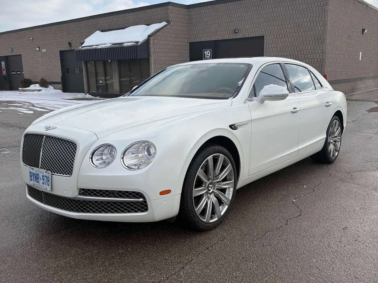 Bentley Flying Spur * 4dr Sdn * PANO* KEYLESS* ПОДГРЕВ* 