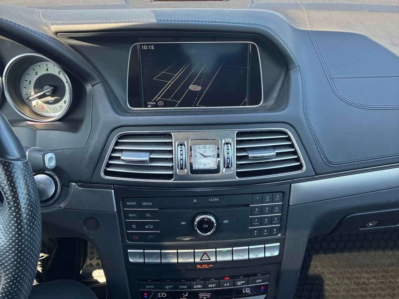 Mercedes-Benz E 500 * 550 * CARFAX * БЕЗ ПЪРВОНАЧАЛНА ВНОСКА, снимка 9 - Автомобили и джипове - 54651625