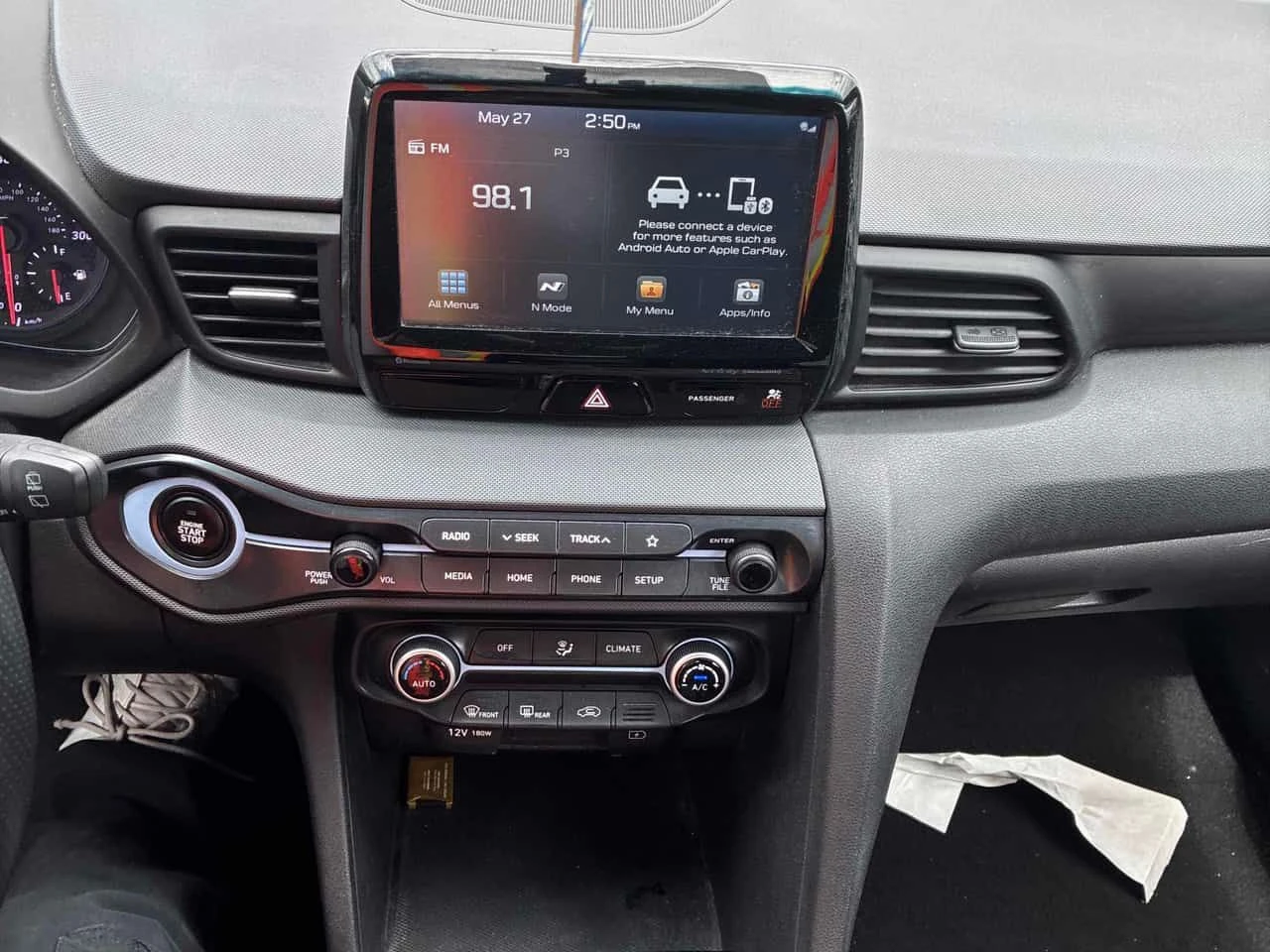 Hyundai Veloster  * Manual * АВТОКРЕДИТ БЕЗ ПЪРВОНАЧАЛНА ВНОСКА* , снимка 9 - Автомобили и джипове - 54722180