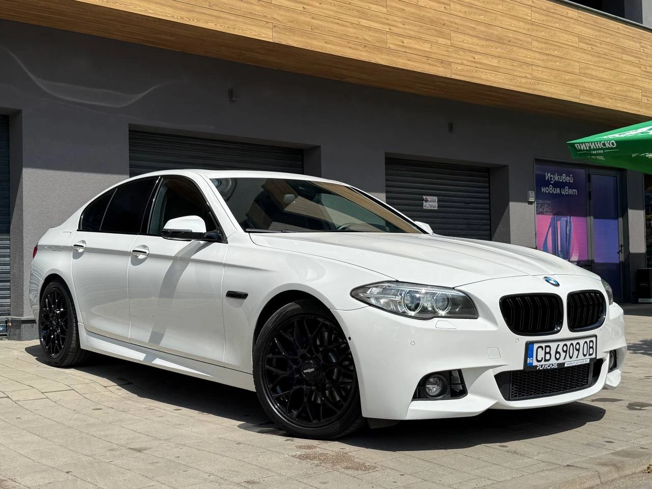BMW 535 M-PACK* FACE* HEAD-UP* LINE-ASSIST* KEYLESS* FULL!, снимка 3 - Автомобили и джипове - 55016734