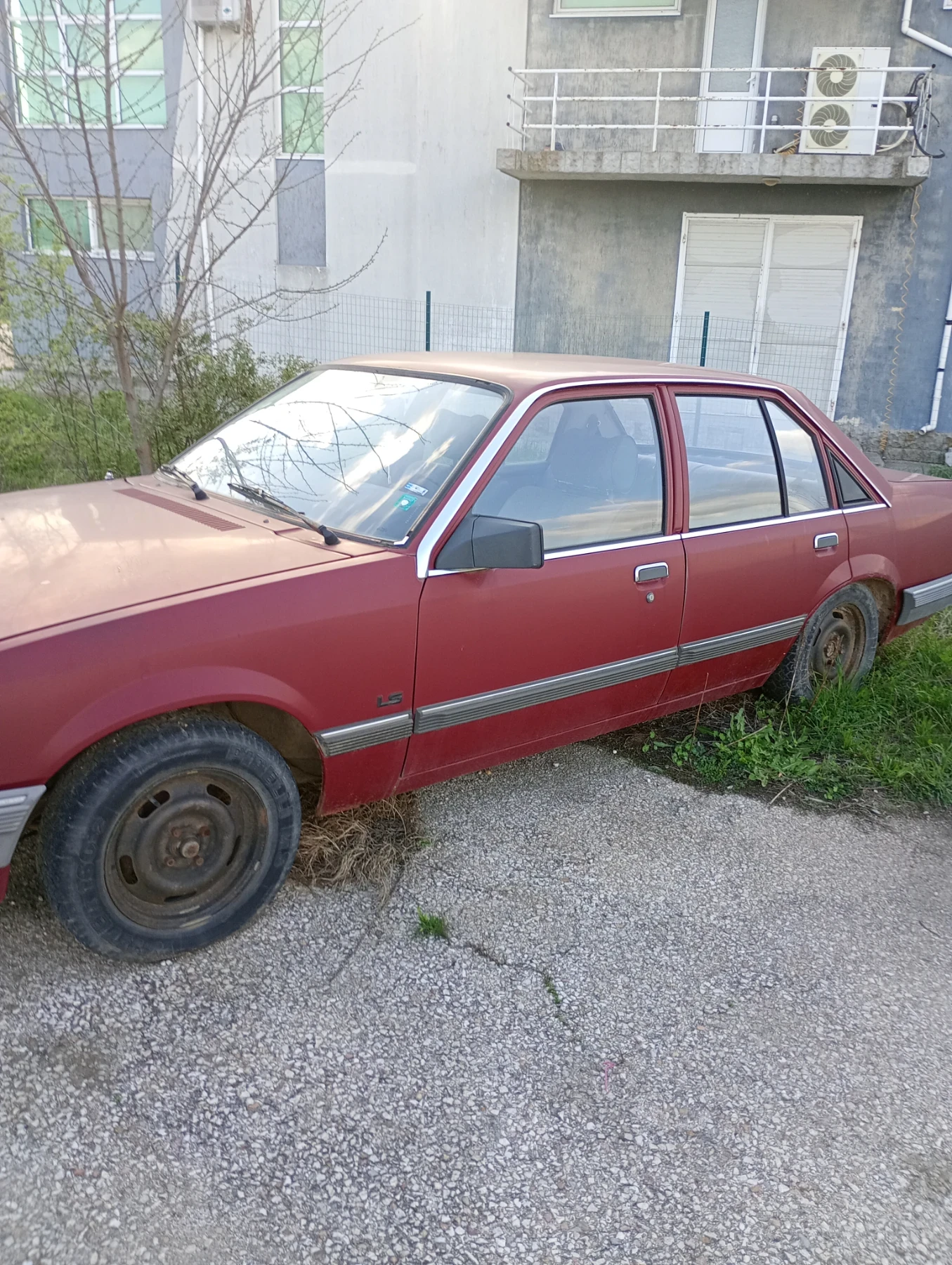 Opel Rekord, снимка 2 - Автомобили и джипове - 55052828