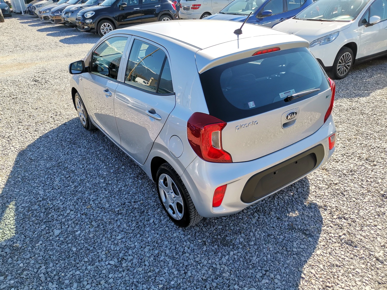 Kia Picanto 1.0i ГАЗ / Реални КМ / 1 СОБСТВЕНИК / БЕЗ РЪЖДА, снимка 3 - Автомобили и джипове - 55492772