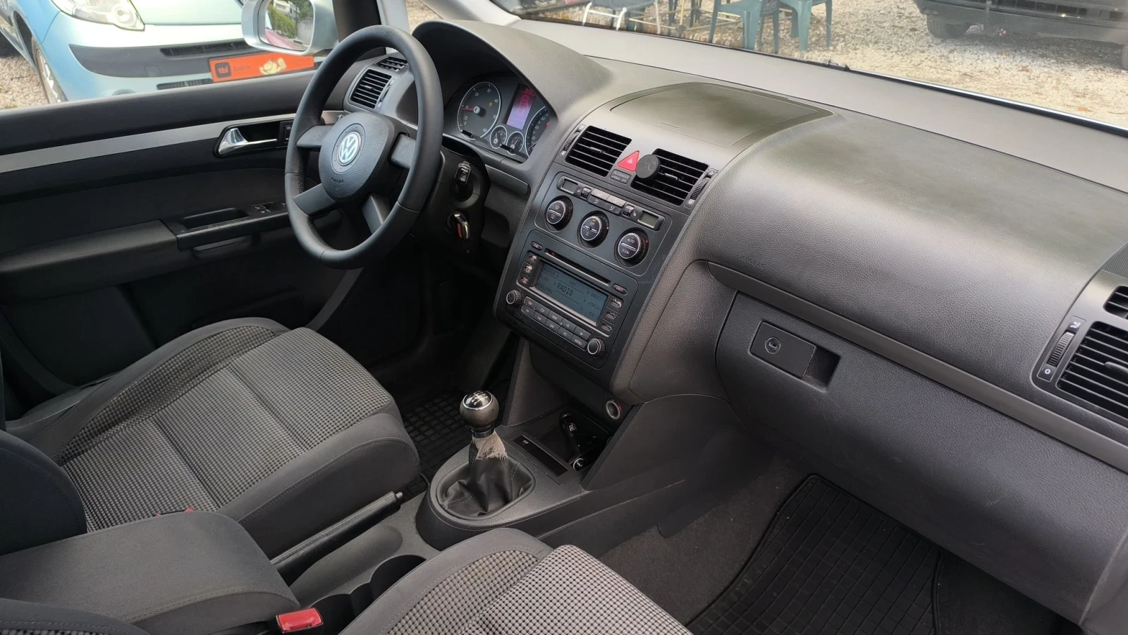VW Touran TDI 6sk.High Line, снимка 8 - Автомобили и джипове - 55494676