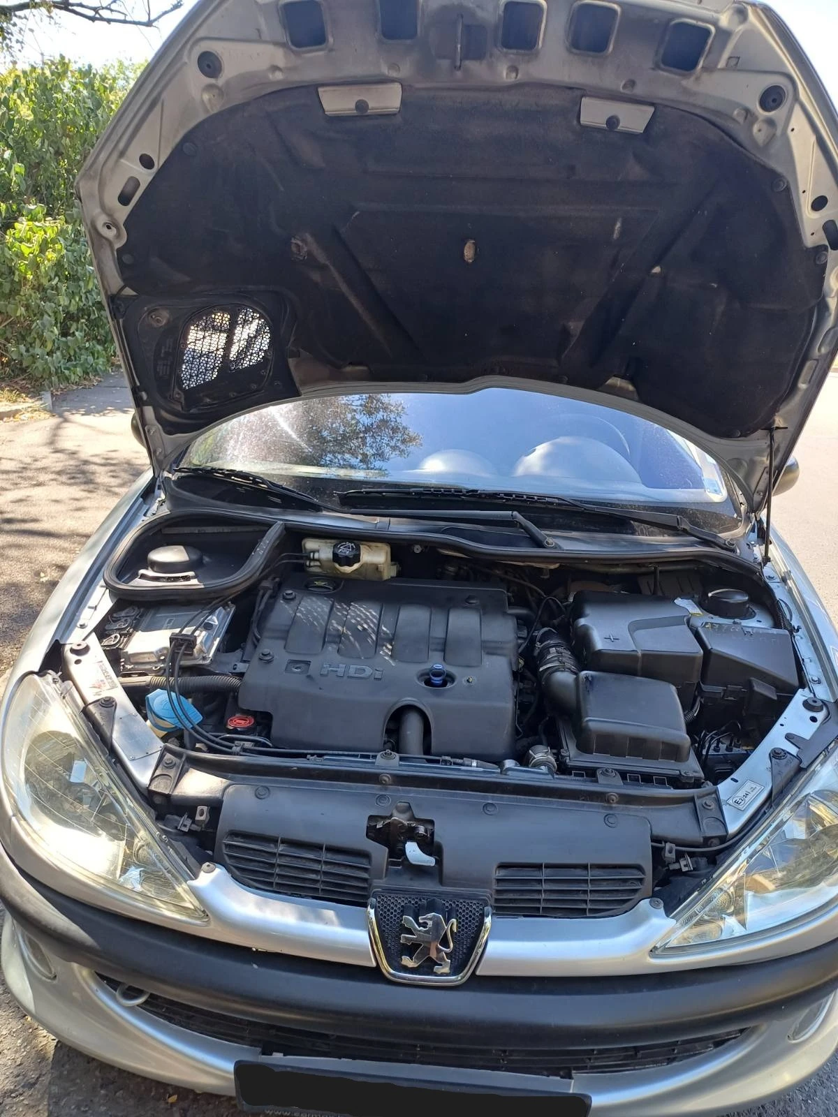Peugeot 206 2.0 HDI XS, снимка 14 - Автомобили и джипове - 55561641