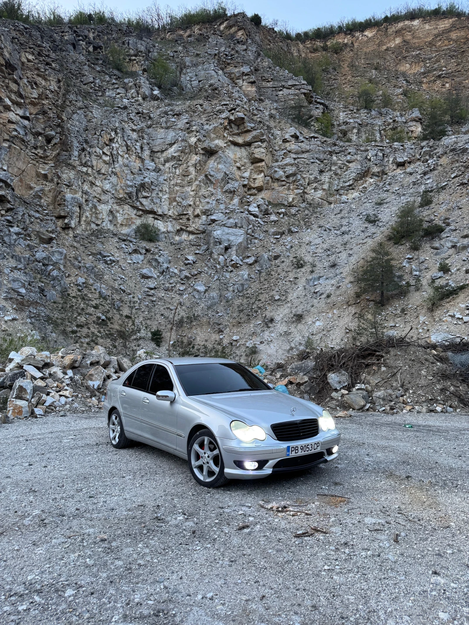 Mercedes-Benz C 220, снимка 3 - Автомобили и джипове - 55641887