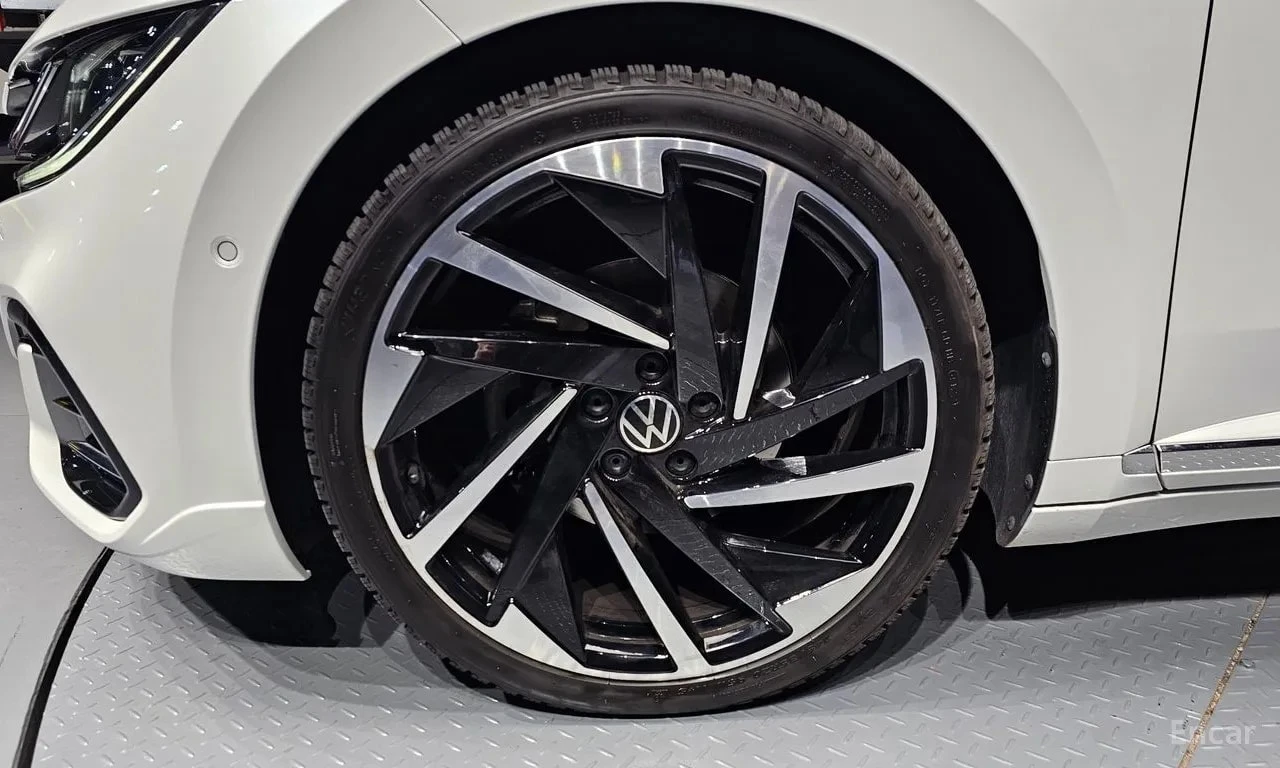 VW Arteon * 2.0 TDI R LIINE 4Motion * , снимка 5 - Автомобили и джипове - 56726730