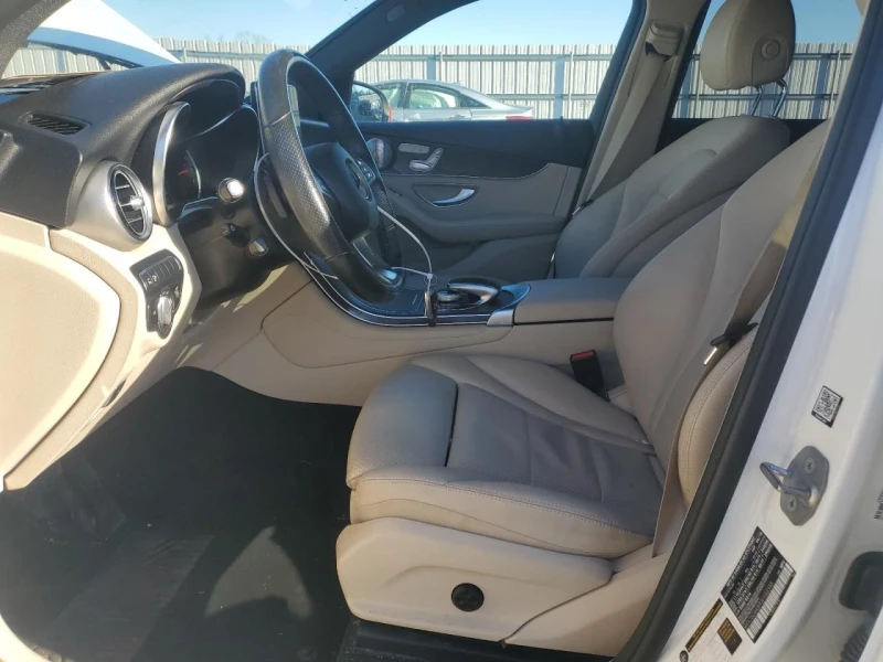 Mercedes-Benz GLC 300, снимка 7 - Автомобили и джипове - 48718927