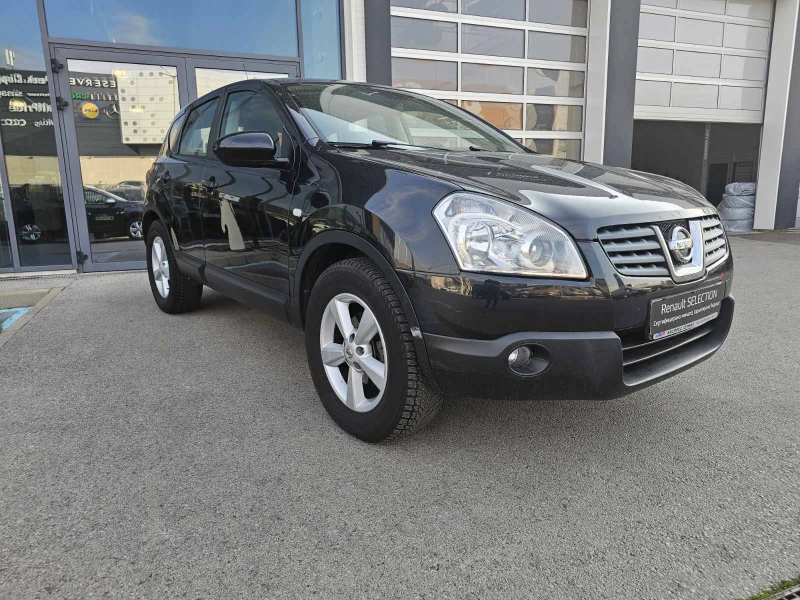 Nissan Qashqai  2.0i (141 кс) 4x4 , снимка 2 - Автомобили и джипове - 51221211
