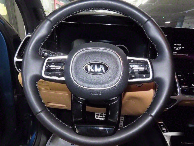 Kia Sorento Gasoline 2.5T 4WD Signature, снимка 8 - Автомобили и джипове - 52108739