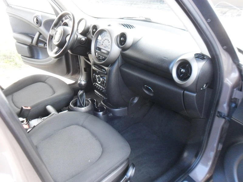 Mini Countryman 1, 6D-KLIMATRONIK-БГ-регистрация, снимка 12 - Автомобили и джипове - 52247587