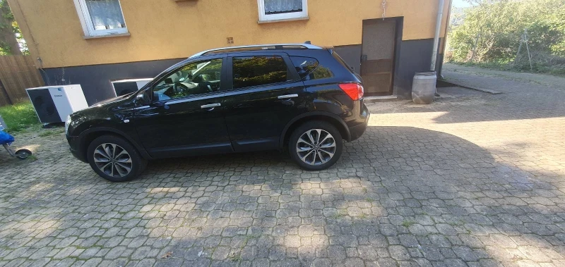 Nissan Qashqai, снимка 3 - Автомобили и джипове - 52472407