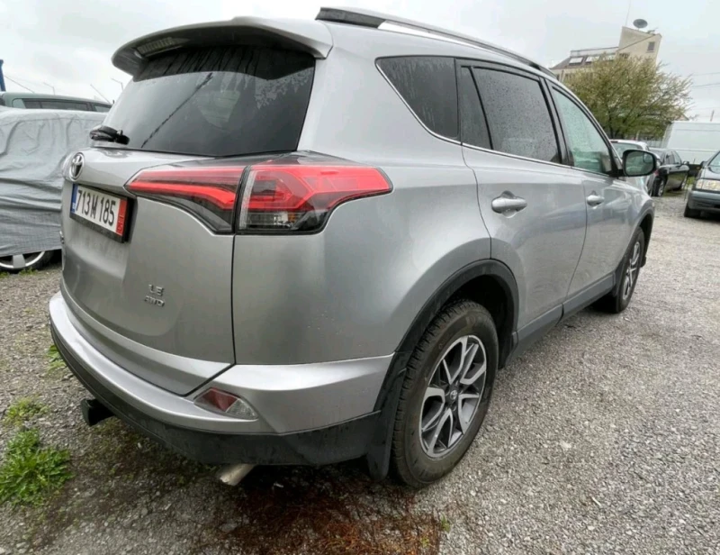 Toyota Rav4 2.5 MPI 4х4 , снимка 4 - Автомобили и джипове - 52677282