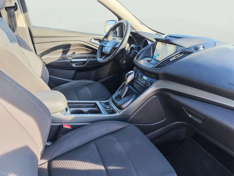 Ford Kuga 2.0 TDCi, снимка 10 - Автомобили и джипове - 53115514