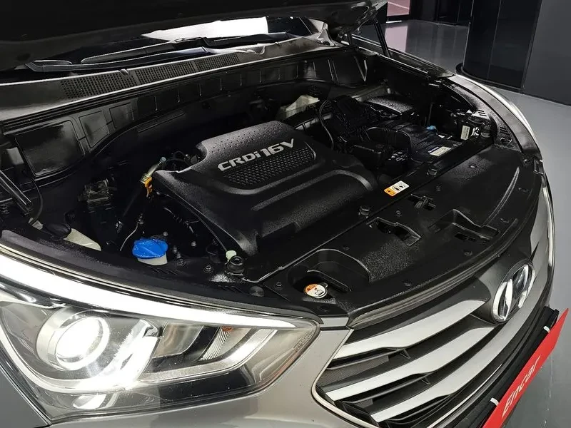 Hyundai Santa fe Diesel 2.0 2Wd Exclusive, снимка 6 - Автомобили и джипове - 56018066