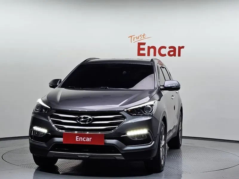 Hyundai Santa fe Diesel 2.0 2Wd Exclusive, снимка 3 - Автомобили и джипове - 56018066