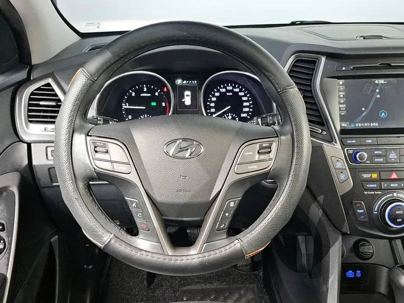 Hyundai Santa fe Diesel 2.0 2Wd Exclusive, снимка 12 - Автомобили и джипове - 56018066
