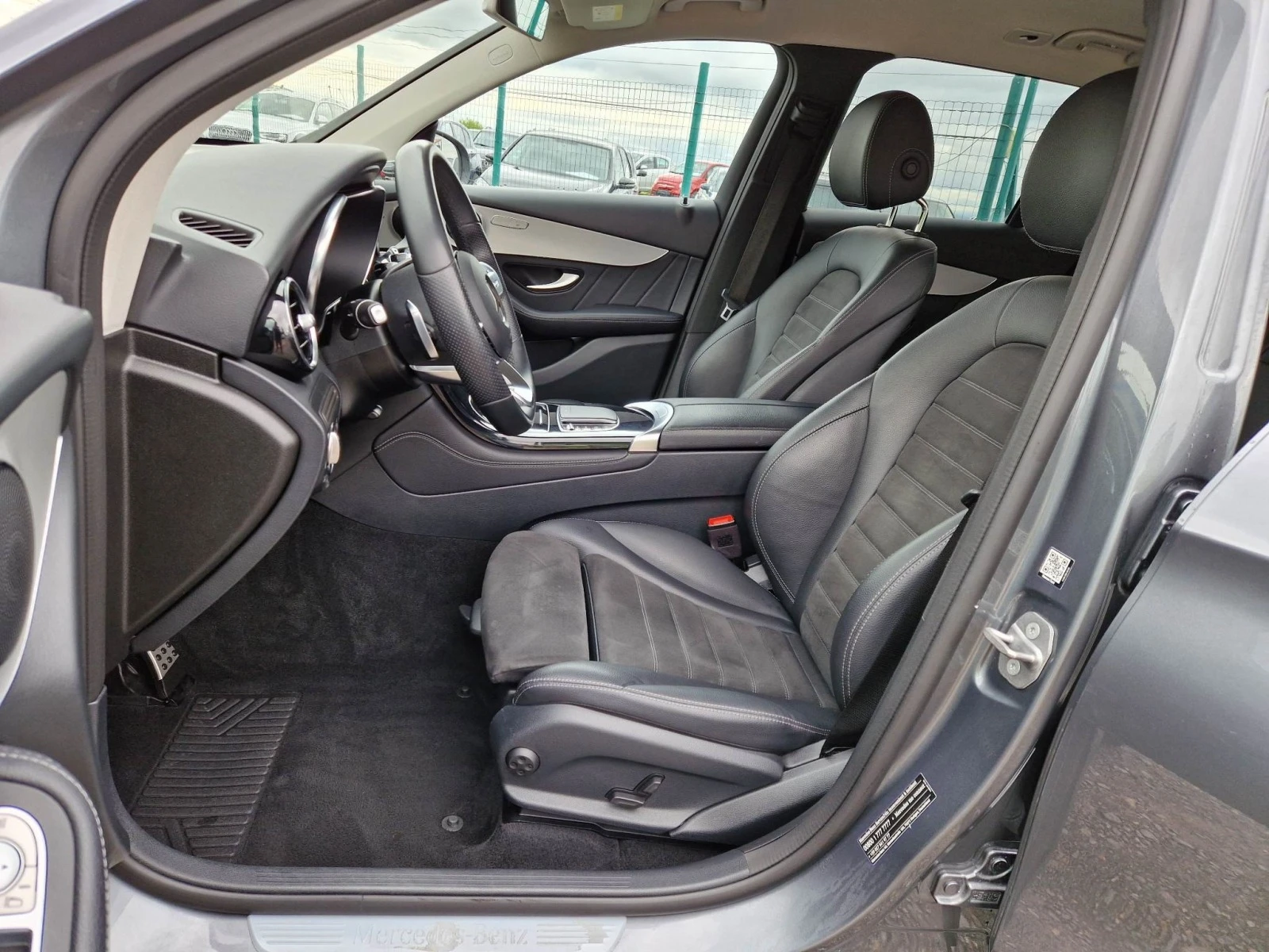 Mercedes-Benz GLC 300 d AMG 4 Matic | Mobile.bg — изображение 12