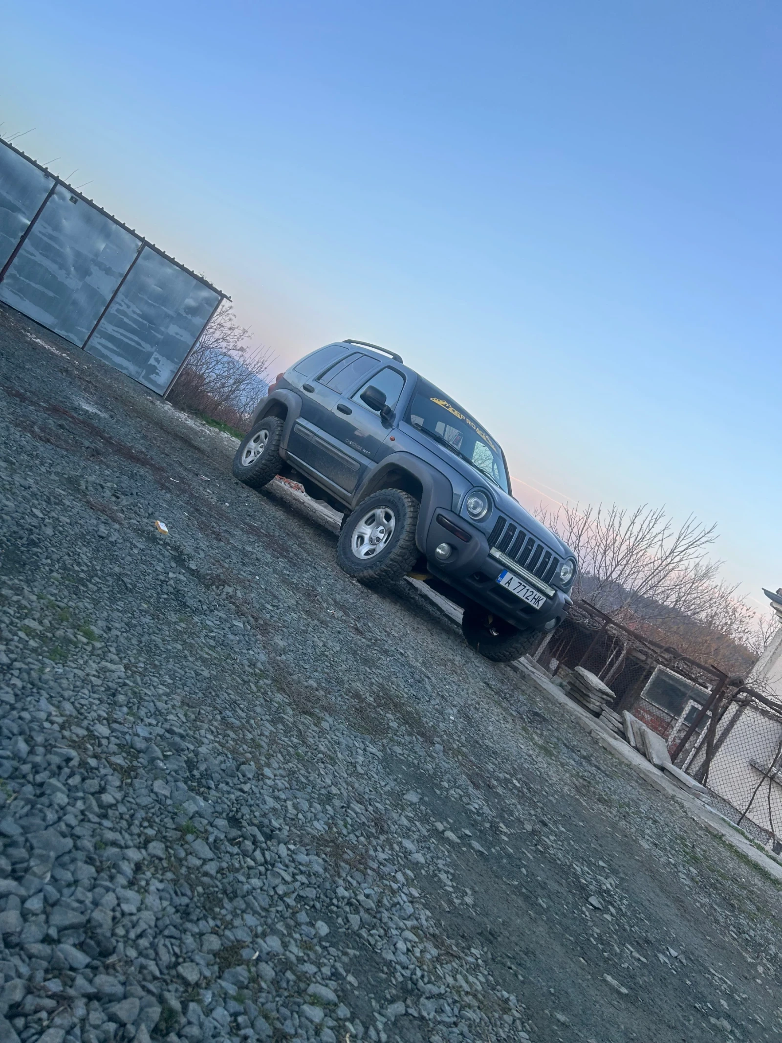 Jeep Cherokee  - изображение 3