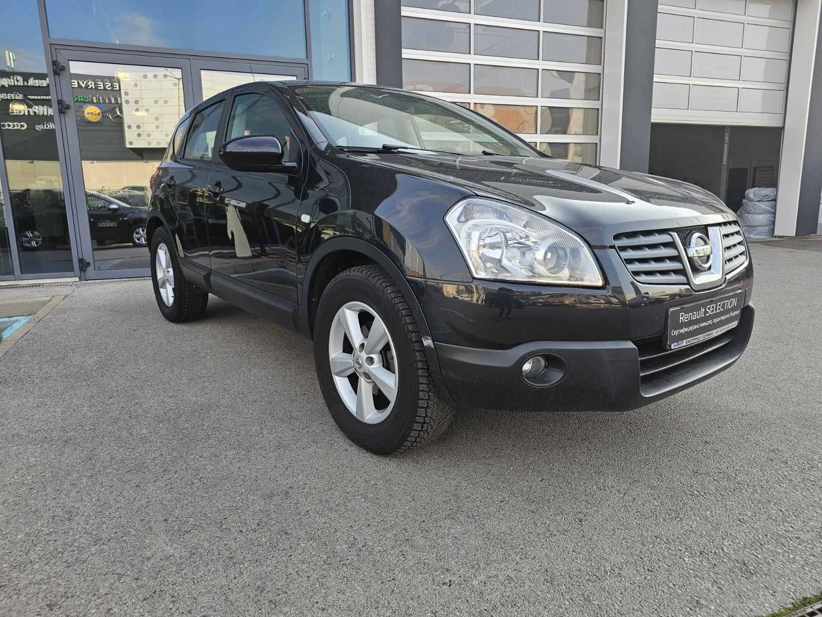Nissan Qashqai  2.0i (141 кс) 4x4  - изображение 2