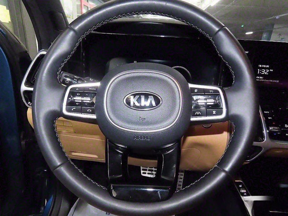 Kia Sorento Gasoline 2.5T 4WD Signature - изображение 8