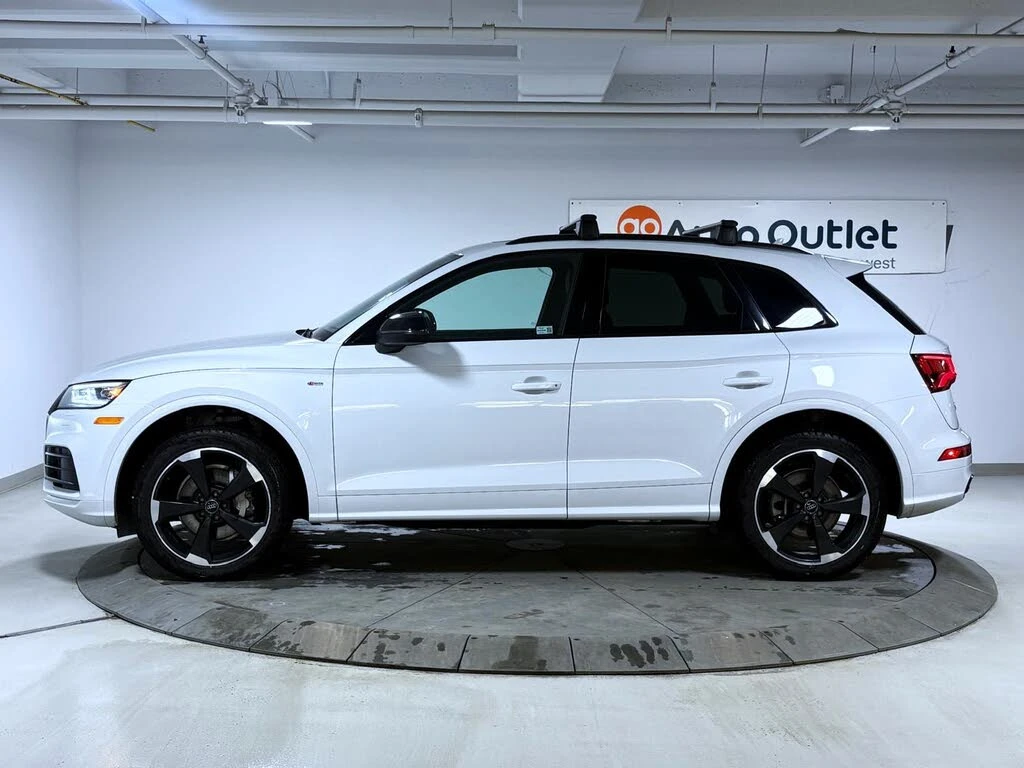 Audi Q5 Progressiv * CARFAX * АвтоКредит* (ЦЕНА ДО БГ) - изображение 4